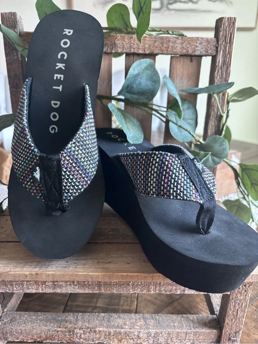 ROCKET DOG Black Platform Wedge Slip On Flip Flop Sandals - Women